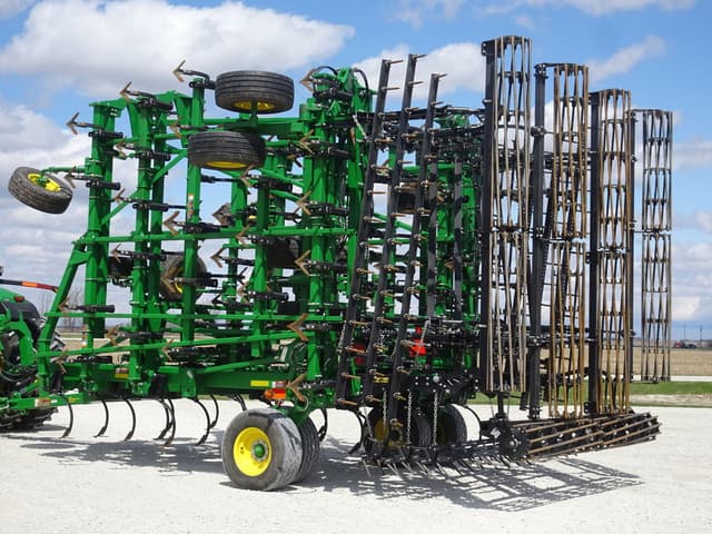 Image of John Deere 2230LL equipment image 4