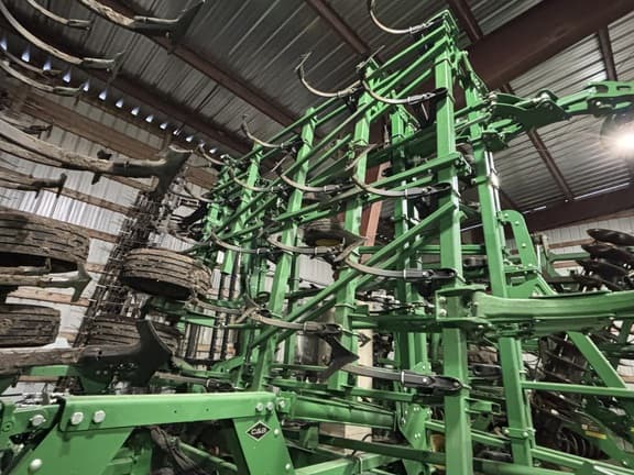 Image of John Deere 2230FH equipment image 3