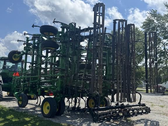 Image of John Deere 2230FH equipment image 4