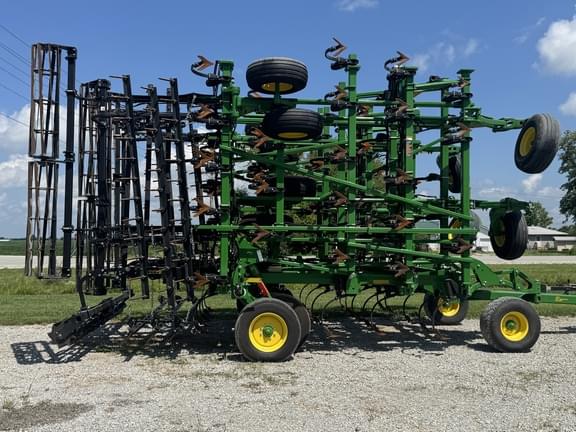 Image of John Deere 2230FH equipment image 1