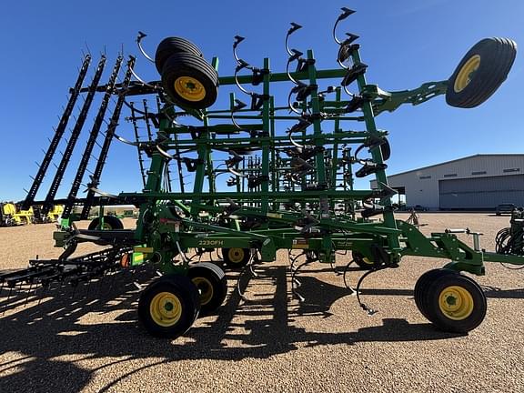 Image of John Deere 2230FH equipment image 3