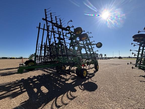 Image of John Deere 2230FH equipment image 4