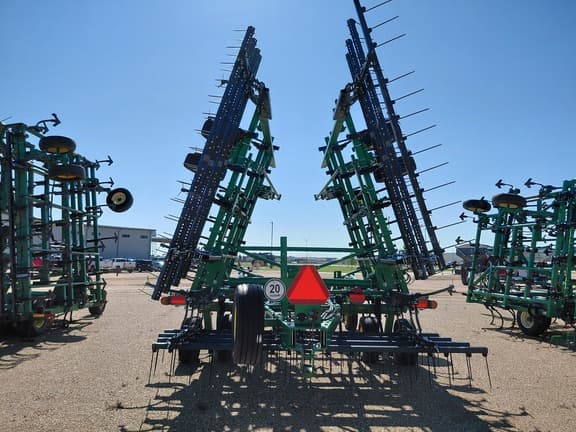 Image of John Deere 2230FH equipment image 3