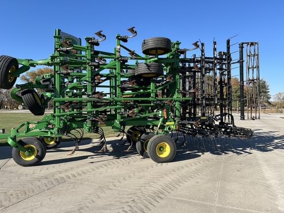 Image of John Deere 2230FH equipment image 3