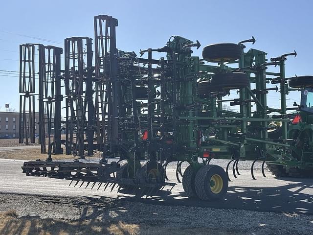 Image of John Deere 2230LL equipment image 4