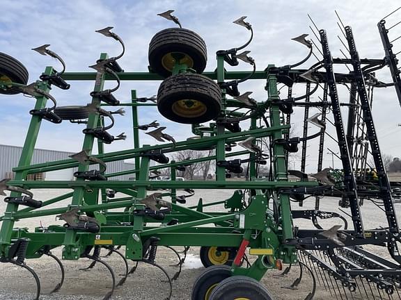 Image of John Deere 2230LL equipment image 3
