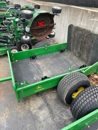 Image of John Deere 22B equipment image 1