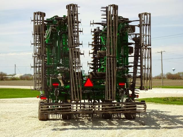 Image of John Deere 2330 equipment image 4
