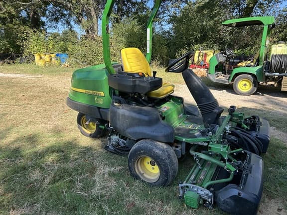 Image of John Deere 2400 equipment image 2