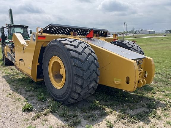 Image of John Deere 2412DE equipment image 4