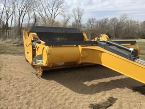 2021 John Deere 2412DE Image