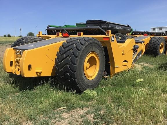 Image of John Deere 2412DE equipment image 3