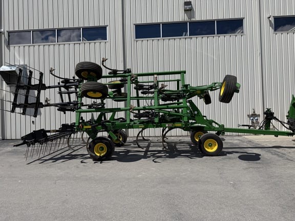 2021 John Deere 2430 Equipment Image0