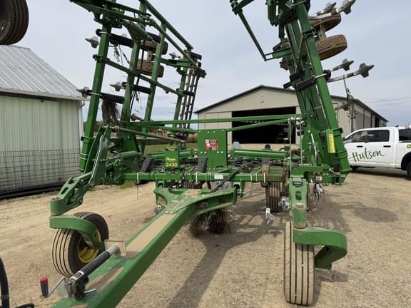 Image of John Deere 2430 equipment image 2