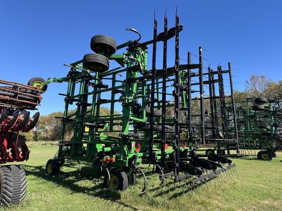 Image of John Deere 2430 equipment image 4