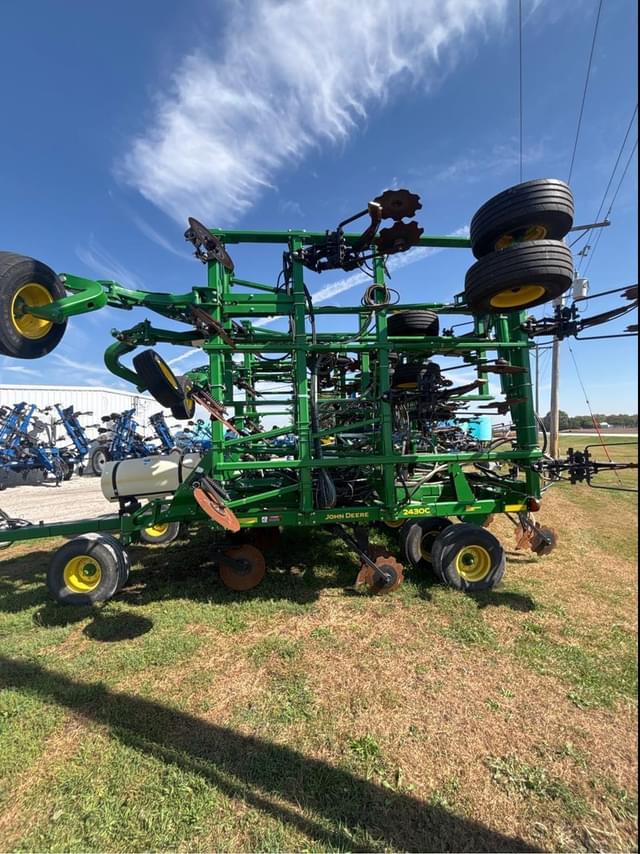Image of John Deere 2430C equipment image 3