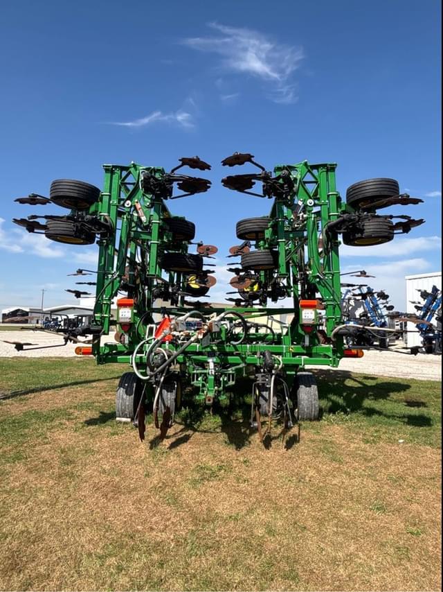 Image of John Deere 2430C equipment image 1