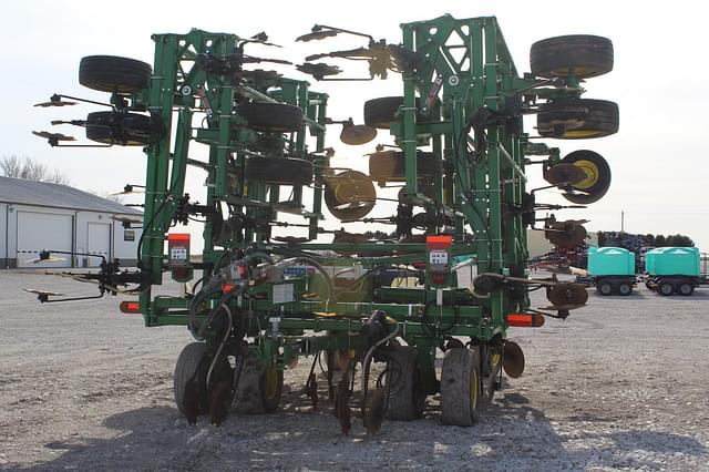 Image of John Deere 2430C equipment image 2