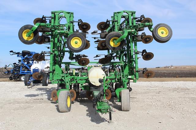 Image of John Deere 2430C equipment image 1