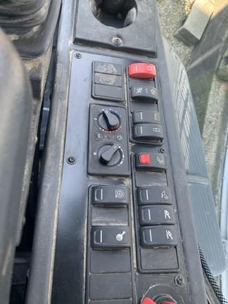 Image of John Deere 244L equipment image 2
