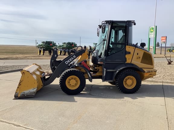 Image of John Deere 244L equipment image 3