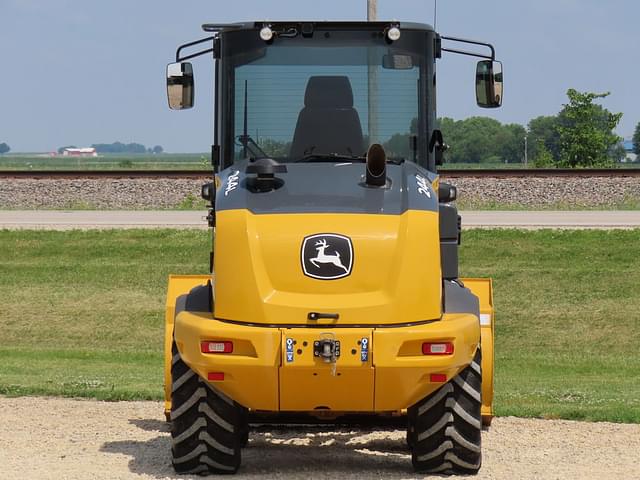 Image of John Deere 244L equipment image 3