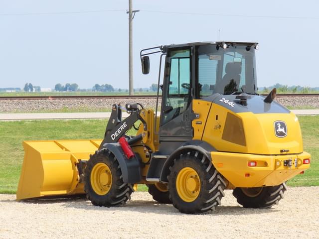Image of John Deere 244L equipment image 2