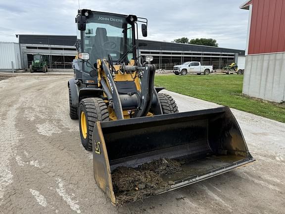 Image of John Deere 244L equipment image 3