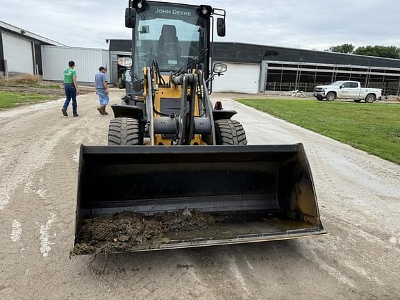 Image of John Deere 244L equipment image 4