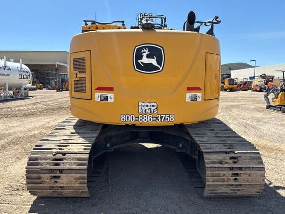 Image of John Deere 245G equipment image 3