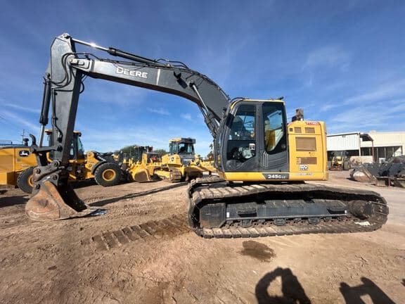 Image of John Deere 245G equipment image 1