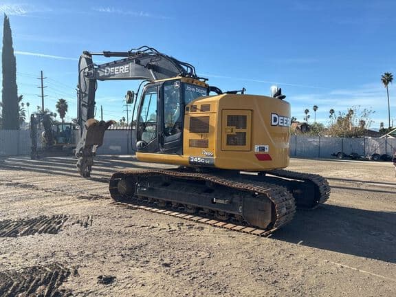 Image of John Deere 245G equipment image 2