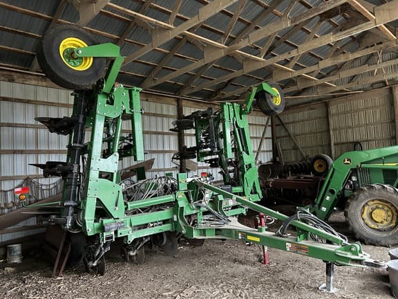 Image of John Deere 2510H equipment image 2