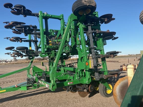 Image of John Deere 2510H equipment image 1