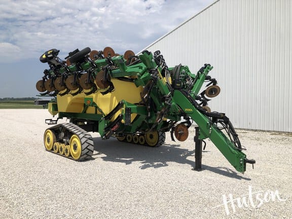 2021 John Deere 2530L Image