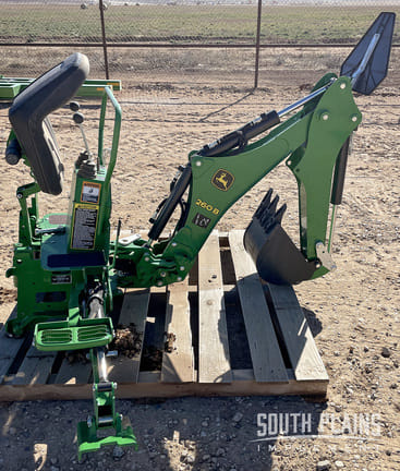 2021 John Deere 260B Equipment Image0