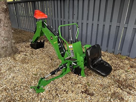 Image of John Deere 260B Image 0