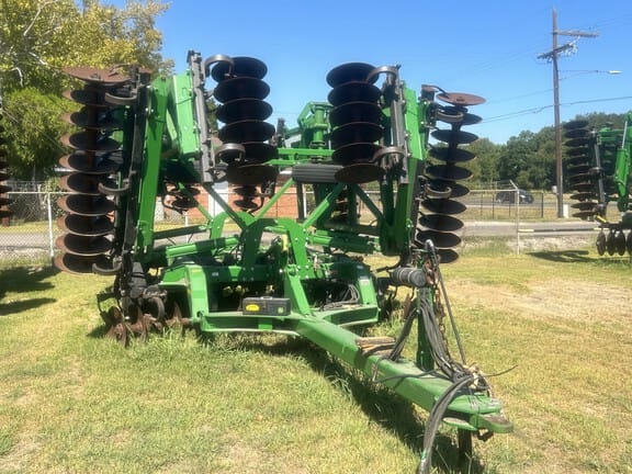 Main image John Deere 2633