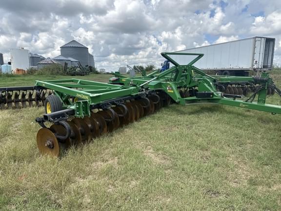 Image of John Deere 2633 equipment image 4