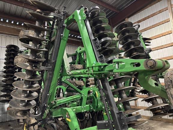 Image of John Deere 2633 equipment image 3