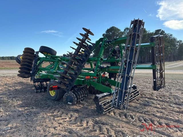 Image of John Deere 2633VT equipment image 2