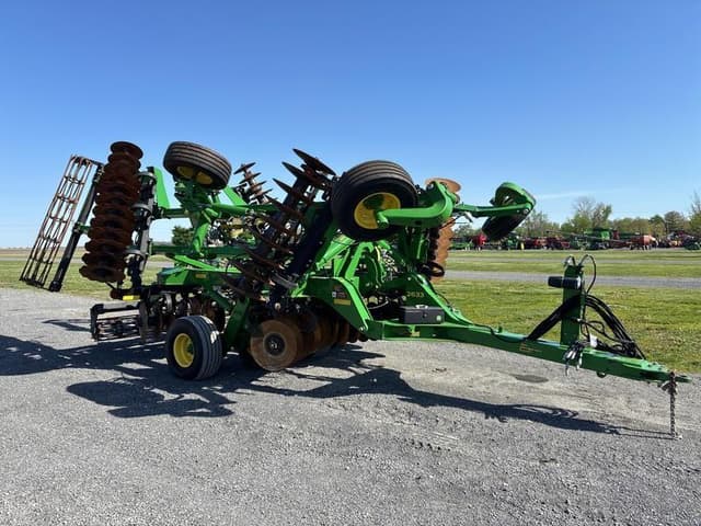 Image of John Deere 2633VT equipment image 1