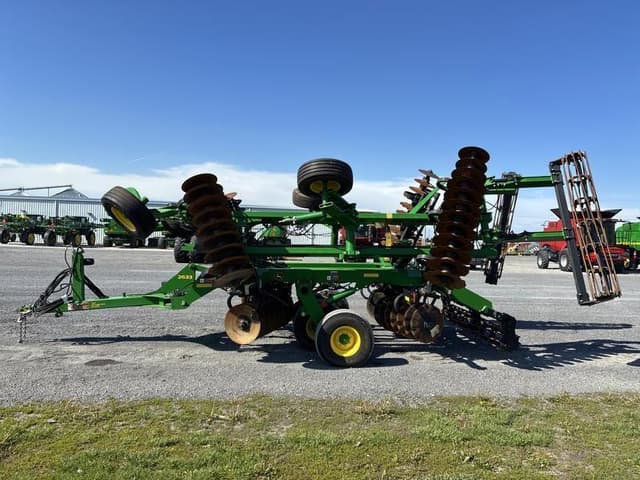 Image of John Deere 2633VT equipment image 3