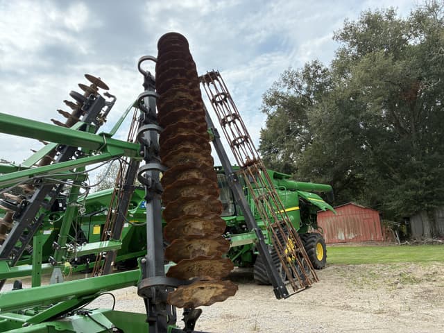 Image of John Deere 2633VT equipment image 3