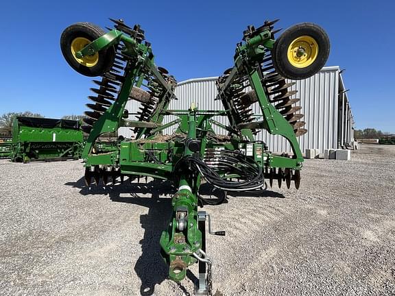 Image of John Deere 2660VT equipment image 1