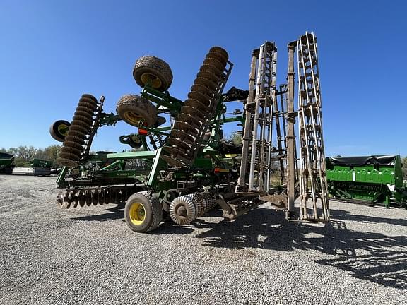 Image of John Deere 2660VT equipment image 3