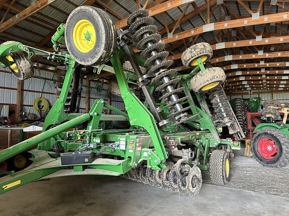 Image of John Deere 2660VT Primary Image