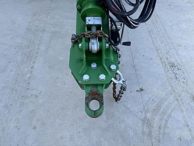 Image of John Deere 2660VT equipment image 4