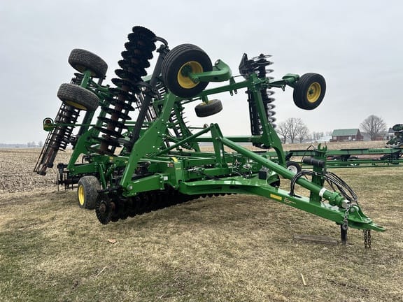 2021 John Deere 2660VT Equipment Image0