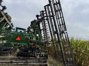 2021 John Deere 2660VT Image